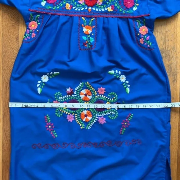 Vintage Mexican Huipil Hand Embroidered Puebla Dress Blue Floral Embroidery - Picture 10 of 11